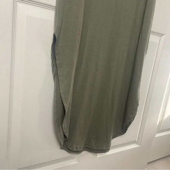 Olive Green Sleeveless Maxi Dress - Picture 3 of 4